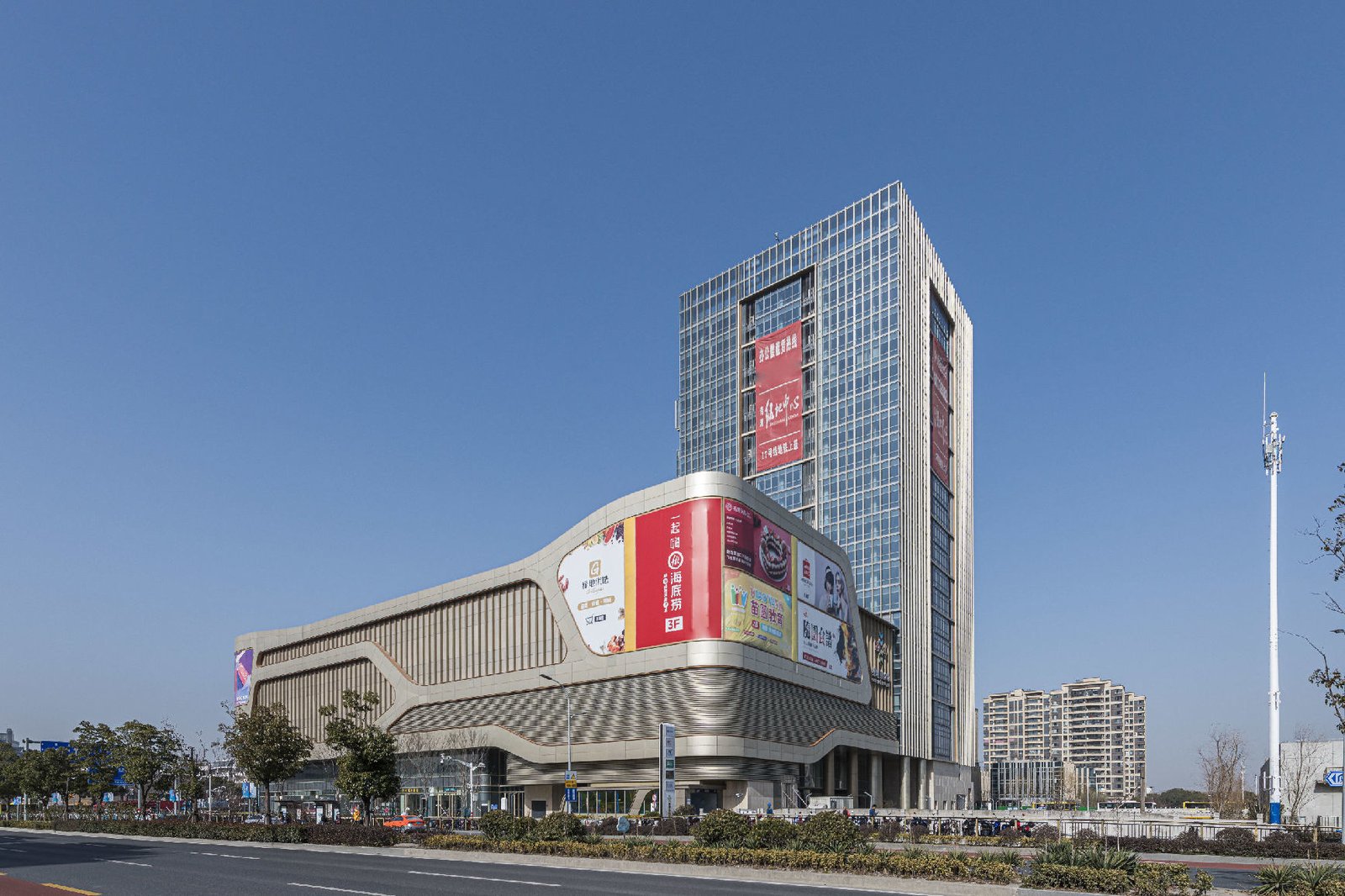 青浦绿地中心外观